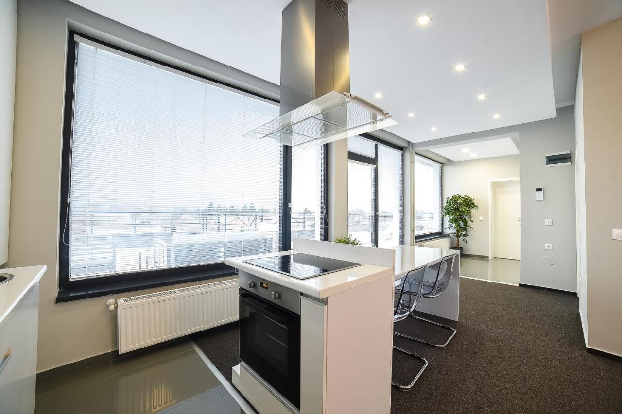 Apartment 22