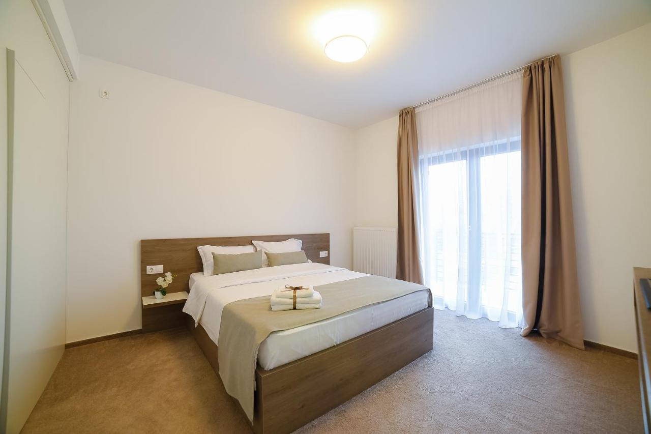 Apartment 22
