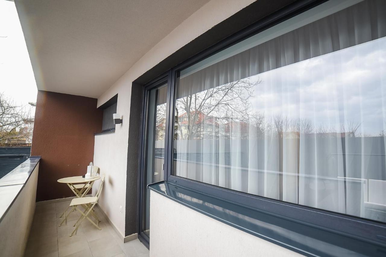 Apartment 22